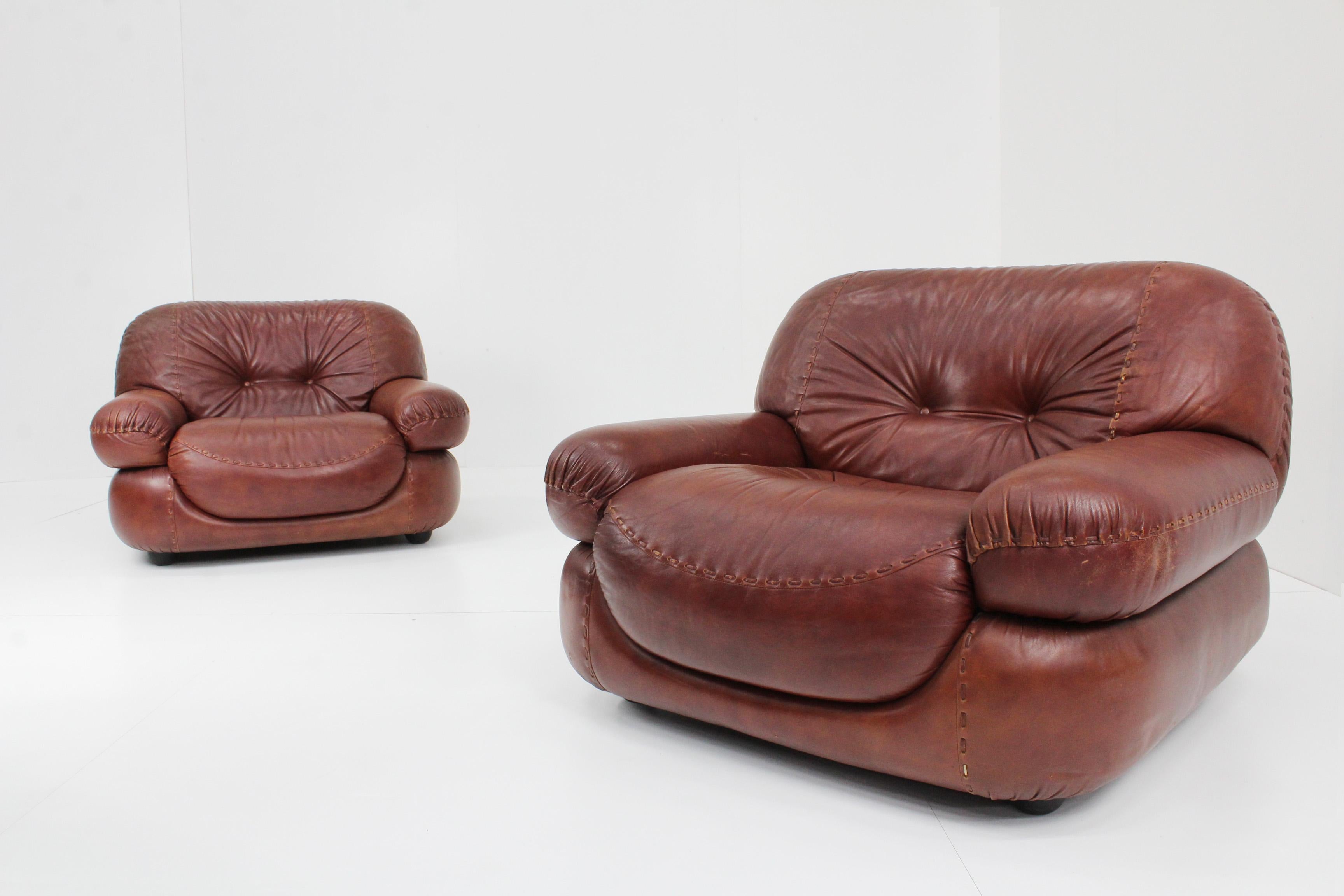 Sapporo Leather armchairs by Mobil Girgi, Italy, 1970s, Set of 2 5