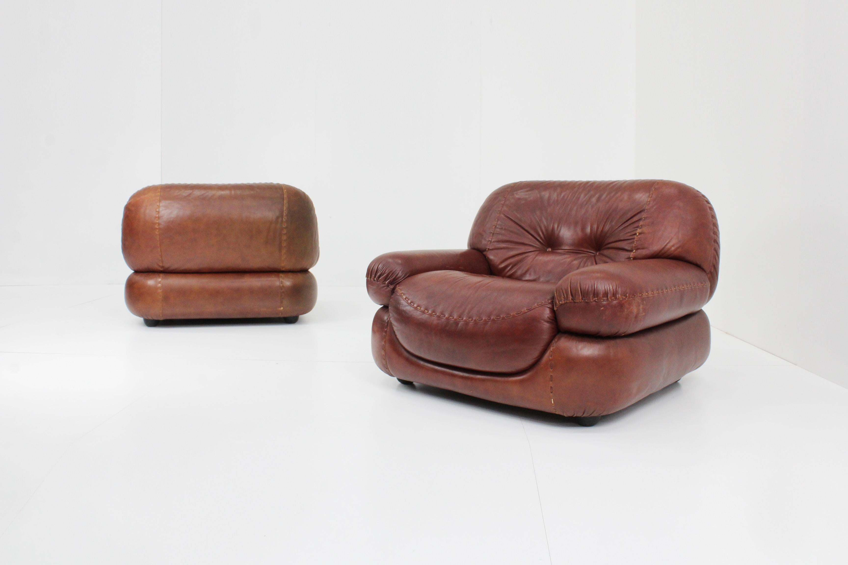Sapporo Leather armchairs by Mobil Girgi, Italy, 1970s, Set of 2 7