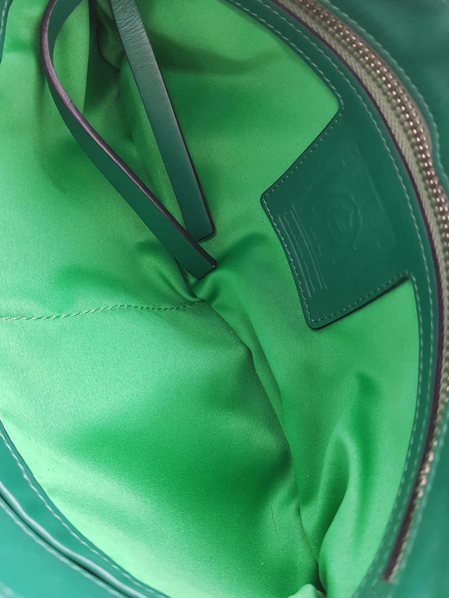 Sara Battaglia Woman Shoulder bag  Green Leather For Sale 2