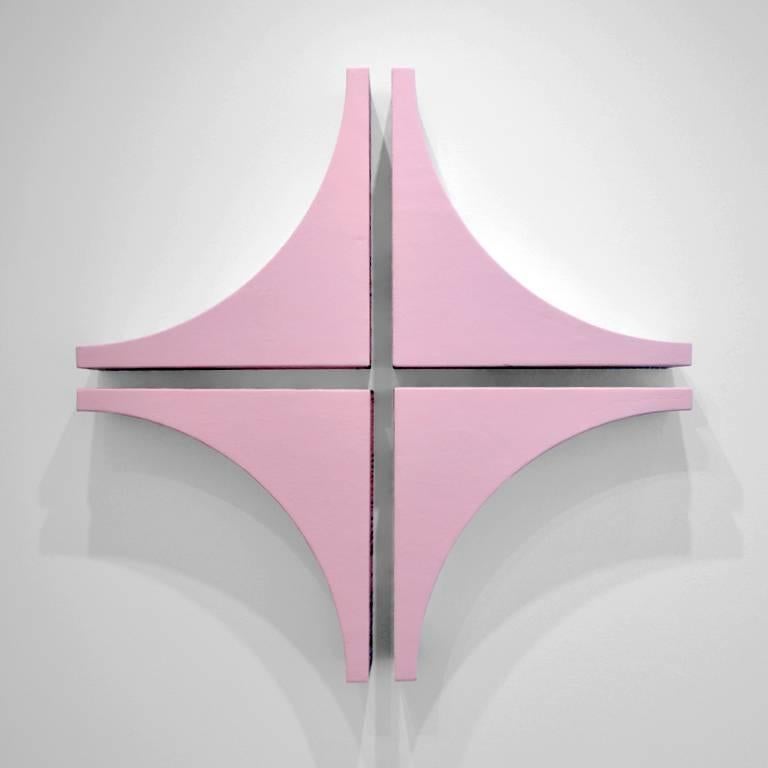 Adrift (Pink) - Sculpture by Sara Bichão