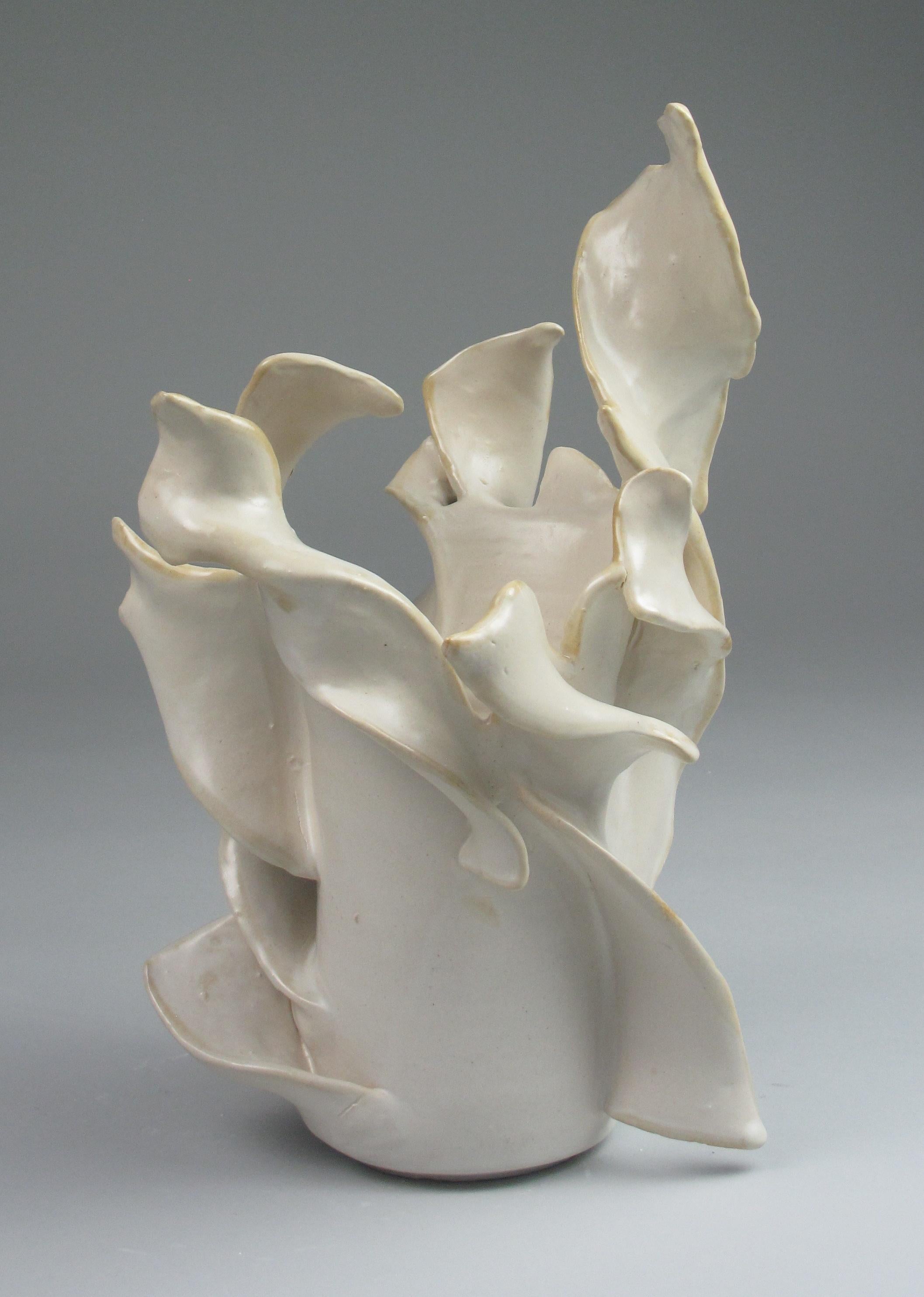"Meander Vase", gestural, ceramic, sculpture, white, cream, stoneware - Sculpture by Sara Fine-Wilson