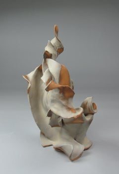 "Switch", Contemporary, Gestisch, Keramik, Creme, Sepia, Grau, Skulptur, 2024