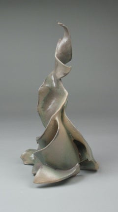 "Tattered", Contemporaneo, Gestuale, Ceramica, Verde, Crema, Grigio, Scultura, 2024