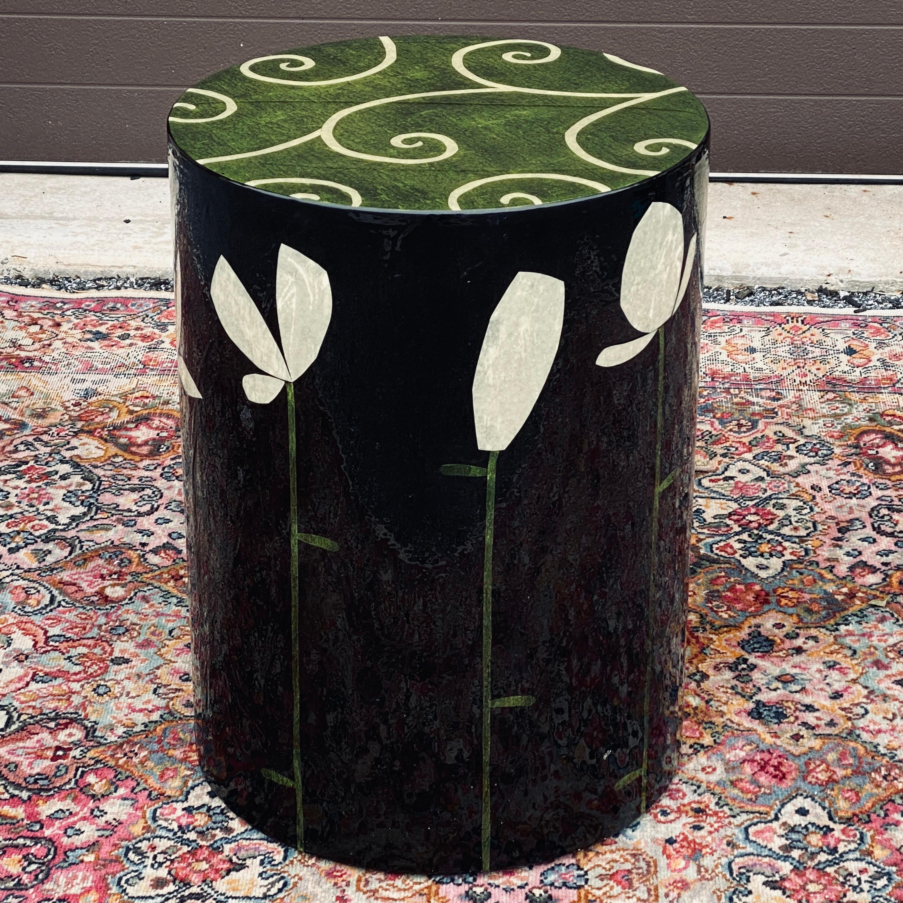 Sara Moore Whimsical Floral Folk Art Lacquered Cylindrical Drum Table In Good Condition For Sale In West Chester, PA