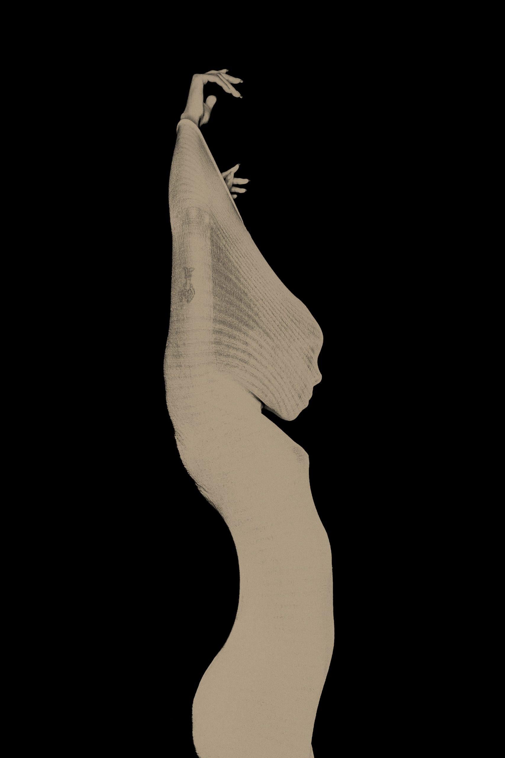 Nude Photograph di Sara Punt - Fuga da sé, Fotografia, Edizione limitata