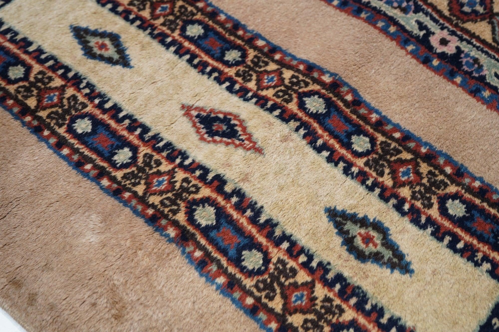 Alfombra Sarab 11'8'' x 14'8'' en Nuevo estado para la venta en New York, NY