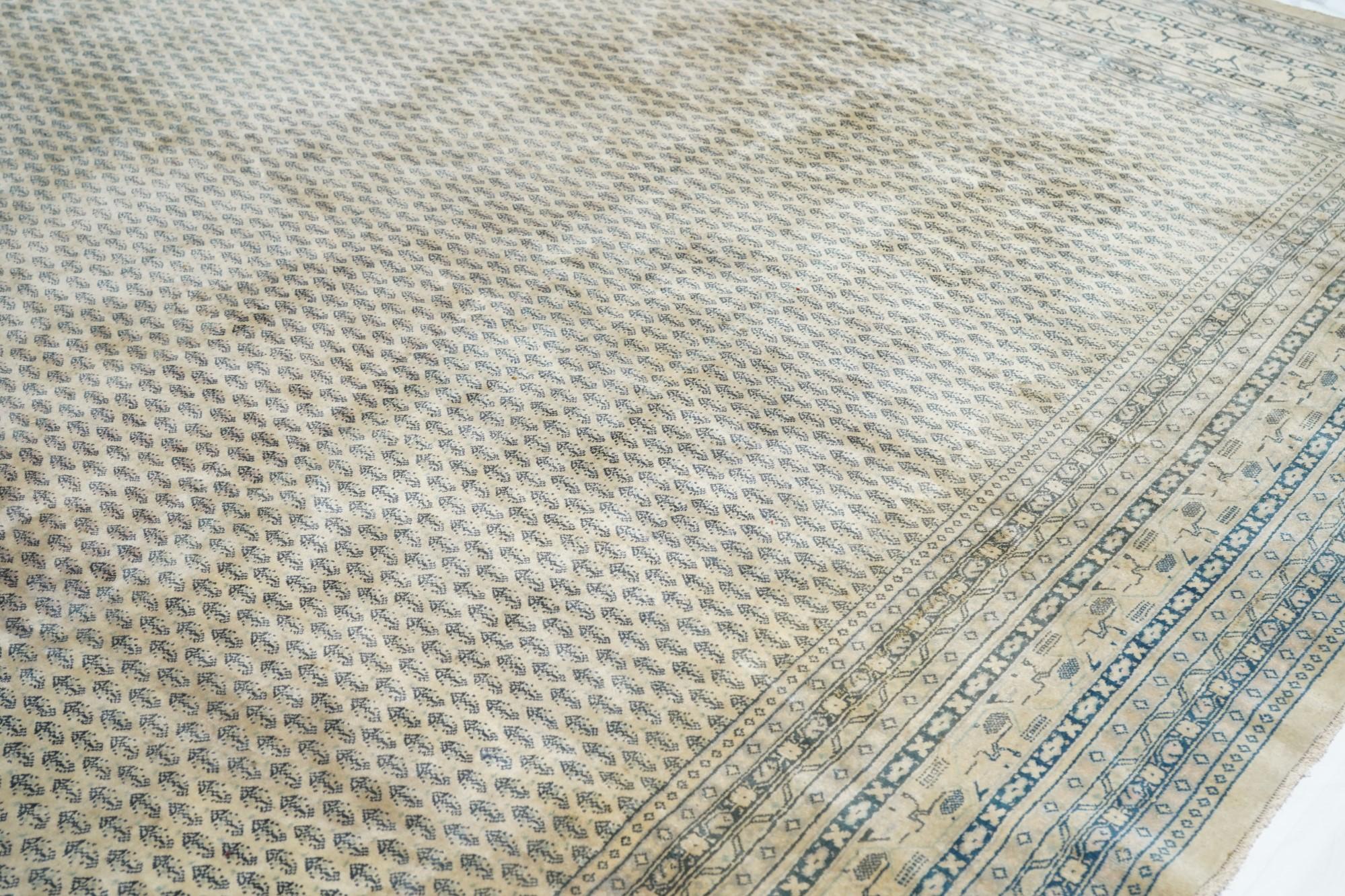 Mid-20th Century Vintage Saraband Rug 9'11'' x 12'2'' For Sale
