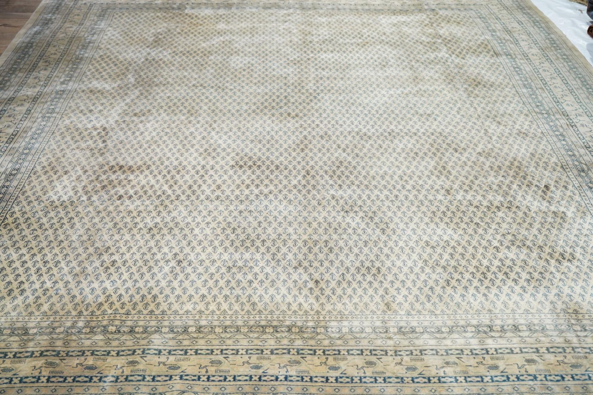 Vintage Saraband Rug 9'11'' x 12'2'' For Sale 3