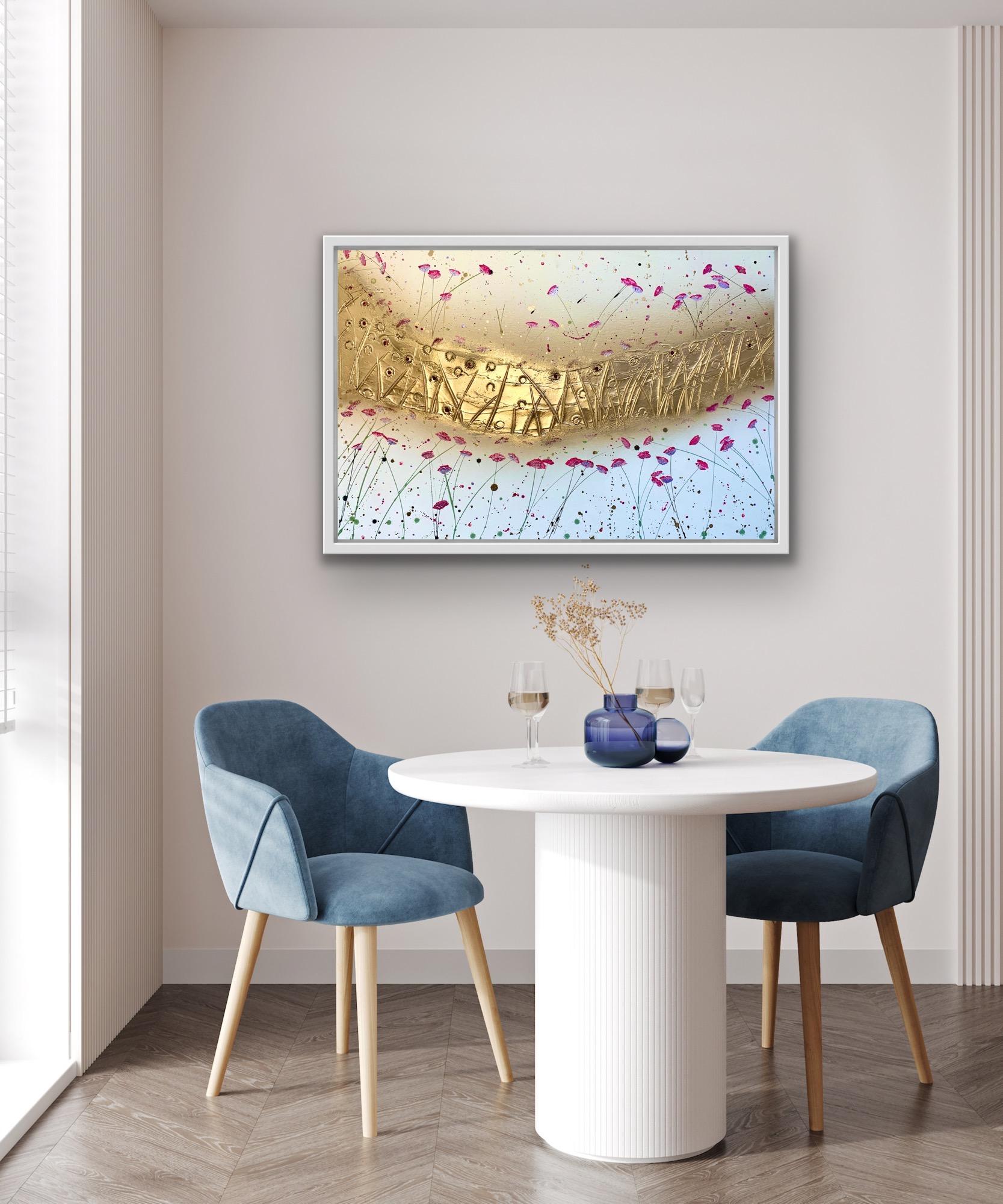 Heißes Rosa Strahlen, leuchtendes abstraktes Gemälde, Goldrosa und Weiß, Kunst im Angebot 1