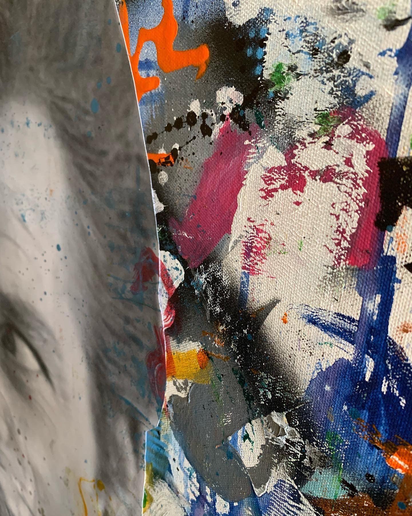 Roger Moore as 007, Techniques mixtes sur toile - Art urbain Mixed Media Art par Sarah Boisvert