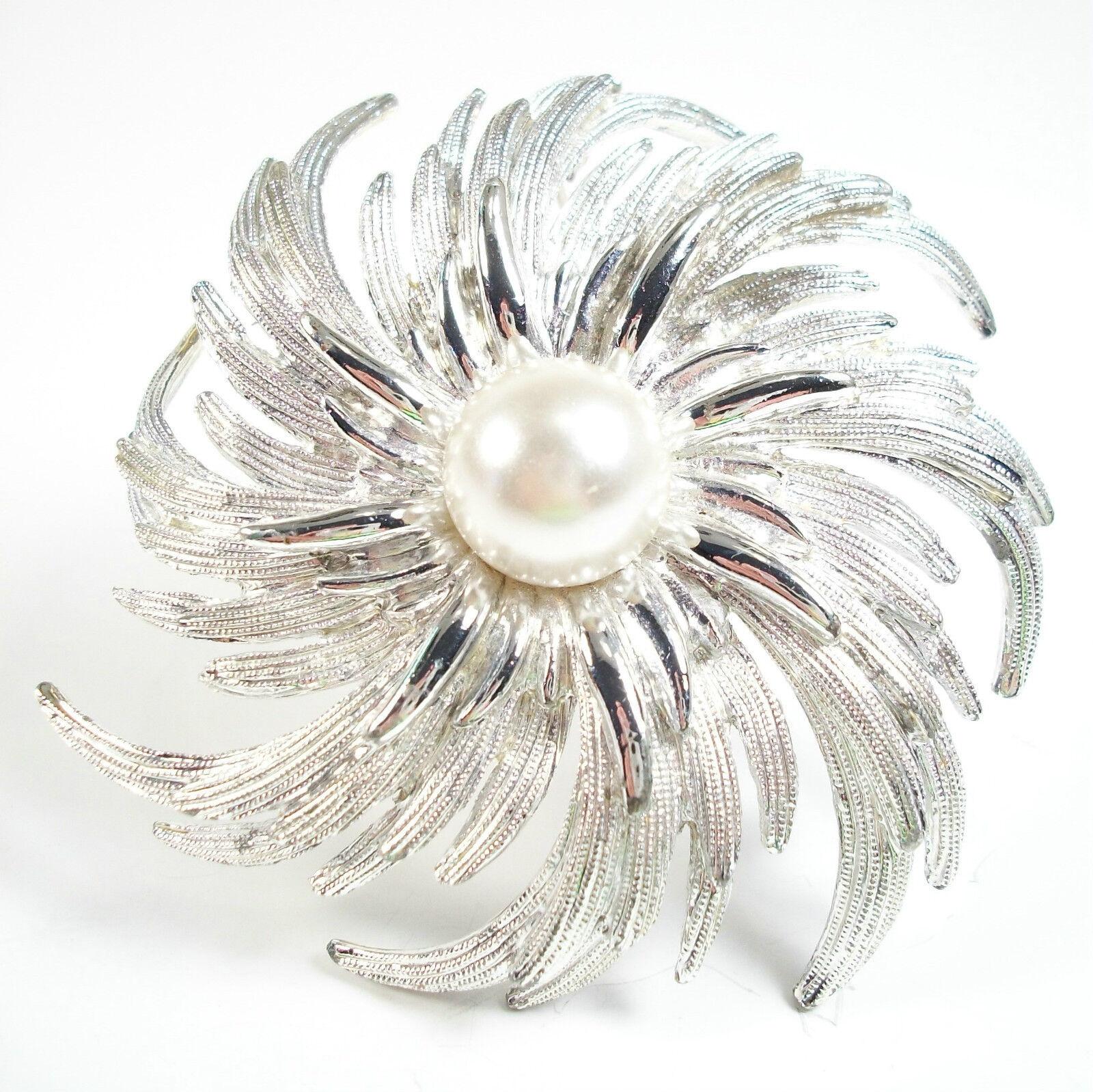 Modern SARAH COVENTRY - Large Faux Pearl & Silver Tone Brooch - Signed - Circa 1960's For Sale