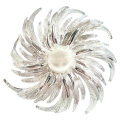 Retro SARAH COVENTRY - Large Faux Pearl & Silver Tone Brooch - Signed - Circa 1960's