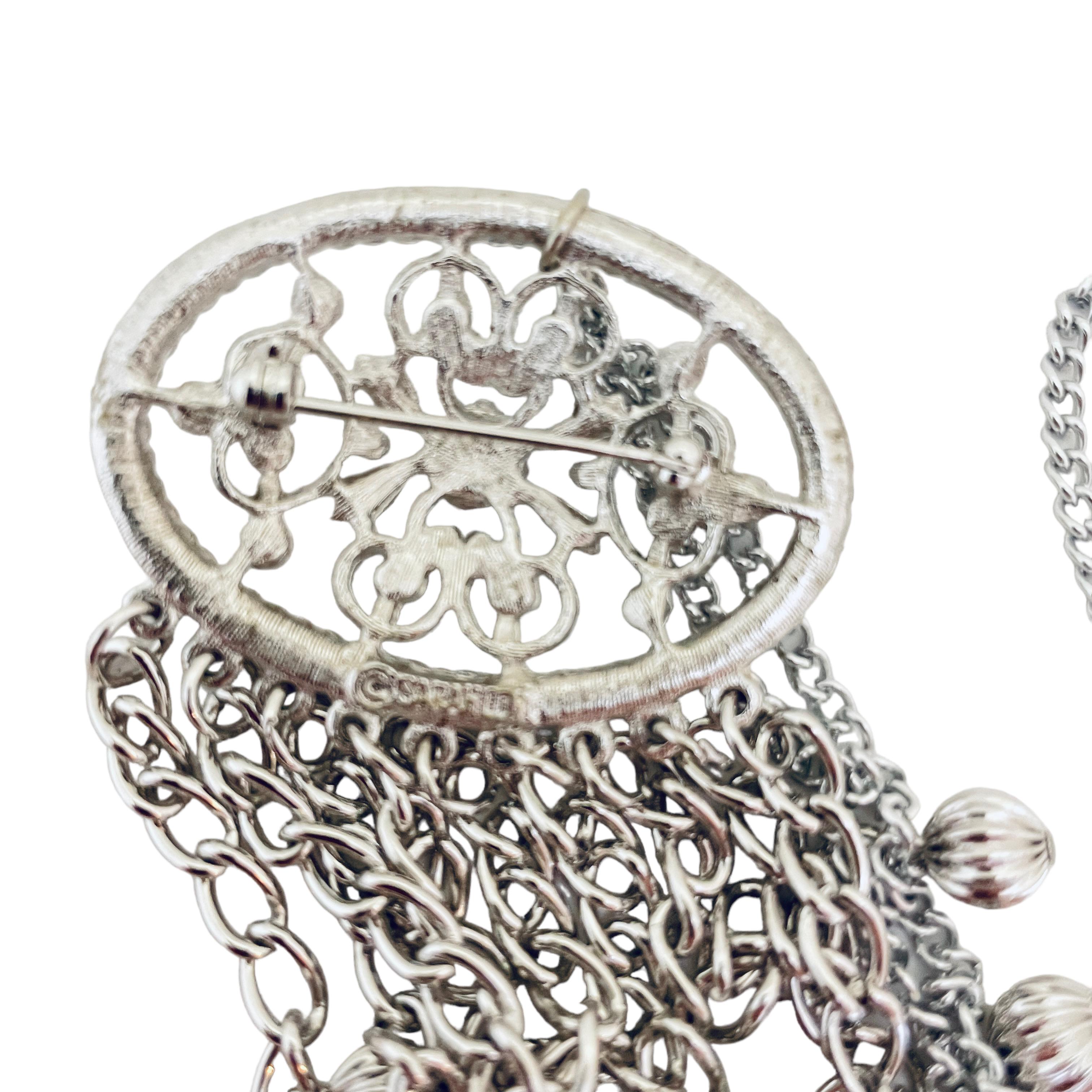 SARAH COVENTRY collana con spilla firmata in argento con catene penzolanti In condizioni buone in vendita a Palos Hills, IL