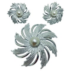 SARAH COVENTRY signé argent perle fleur designer défilé boucles d'oreilles broche set