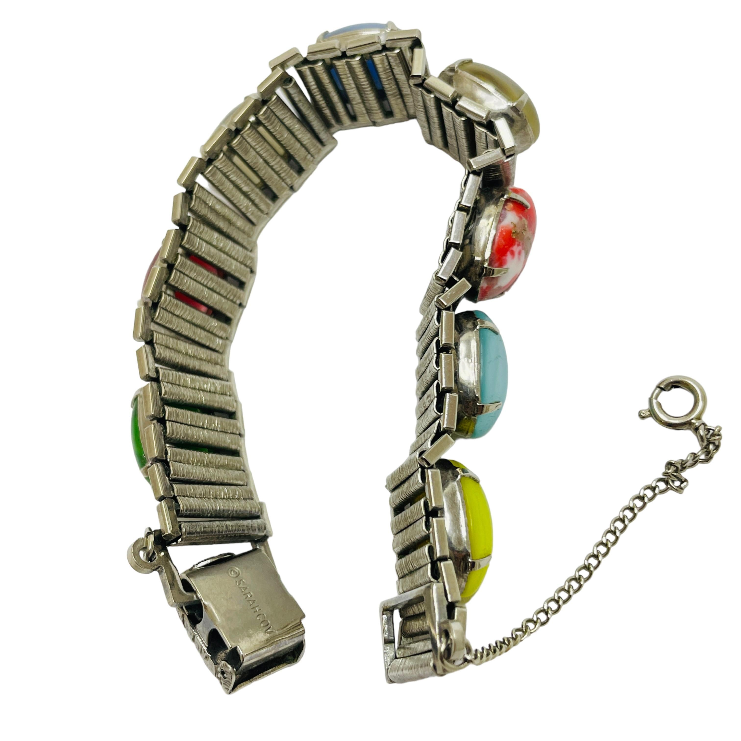 Bracciale firmato da Sarah Coventry con cabochons in vetro color argento In condizioni buone in vendita a Palos Hills, IL