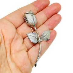 SARAH COVENTRY signed vintage silver tone flower rose designer brooch