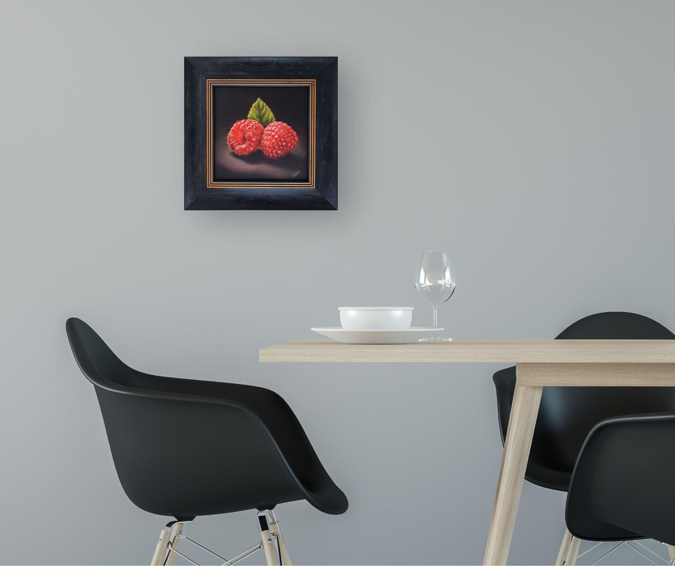 Razzle Dazzle Raspberries -Original Realismus zeitgenössische Obst Gemälde zu verkaufen – Painting von Sarah Eden