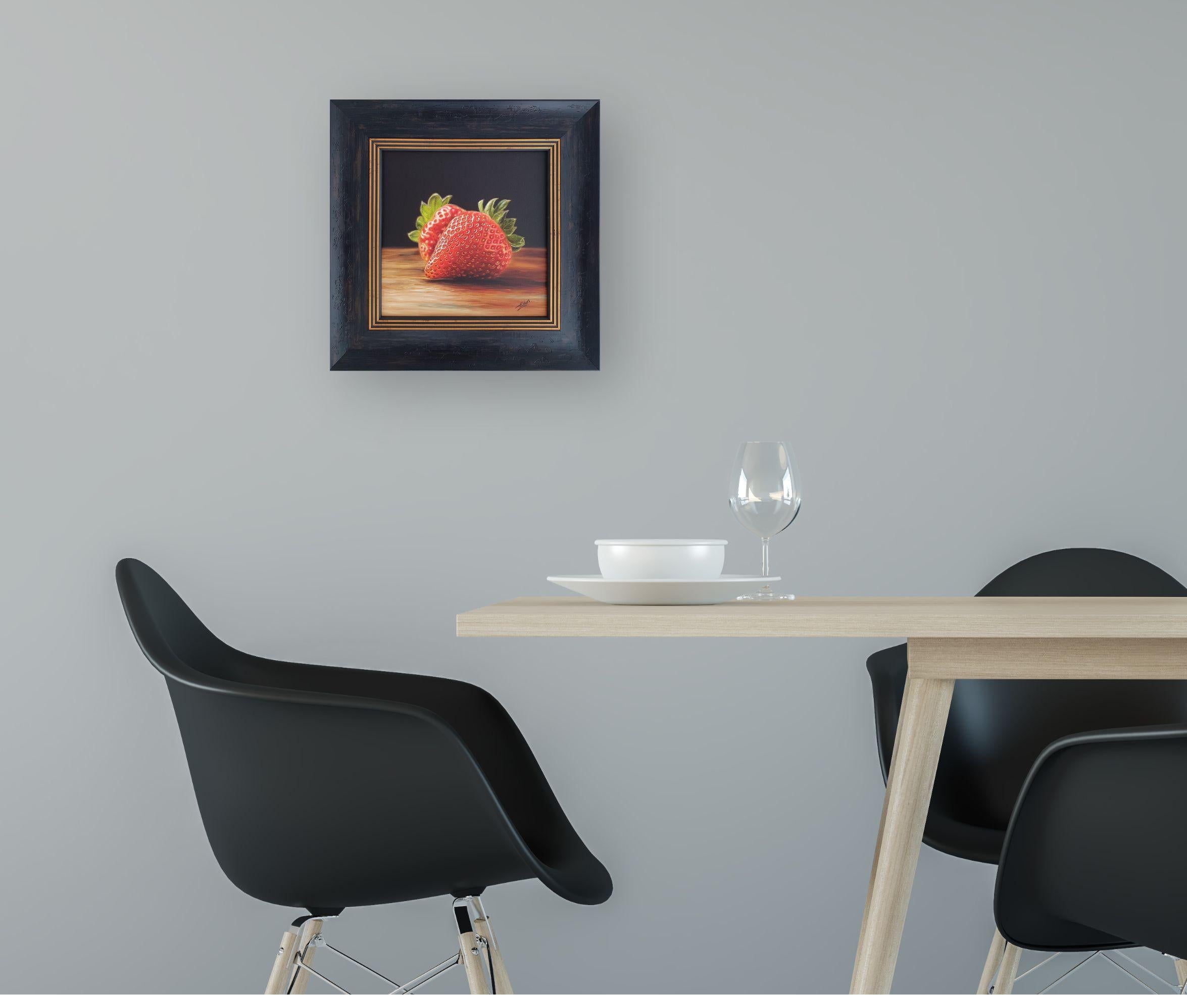 Strawberry Deuce - Original Realismus zeitgenössische Obst Gemälde zu verkaufen (Fotorealismus), Painting, von Sarah Eden