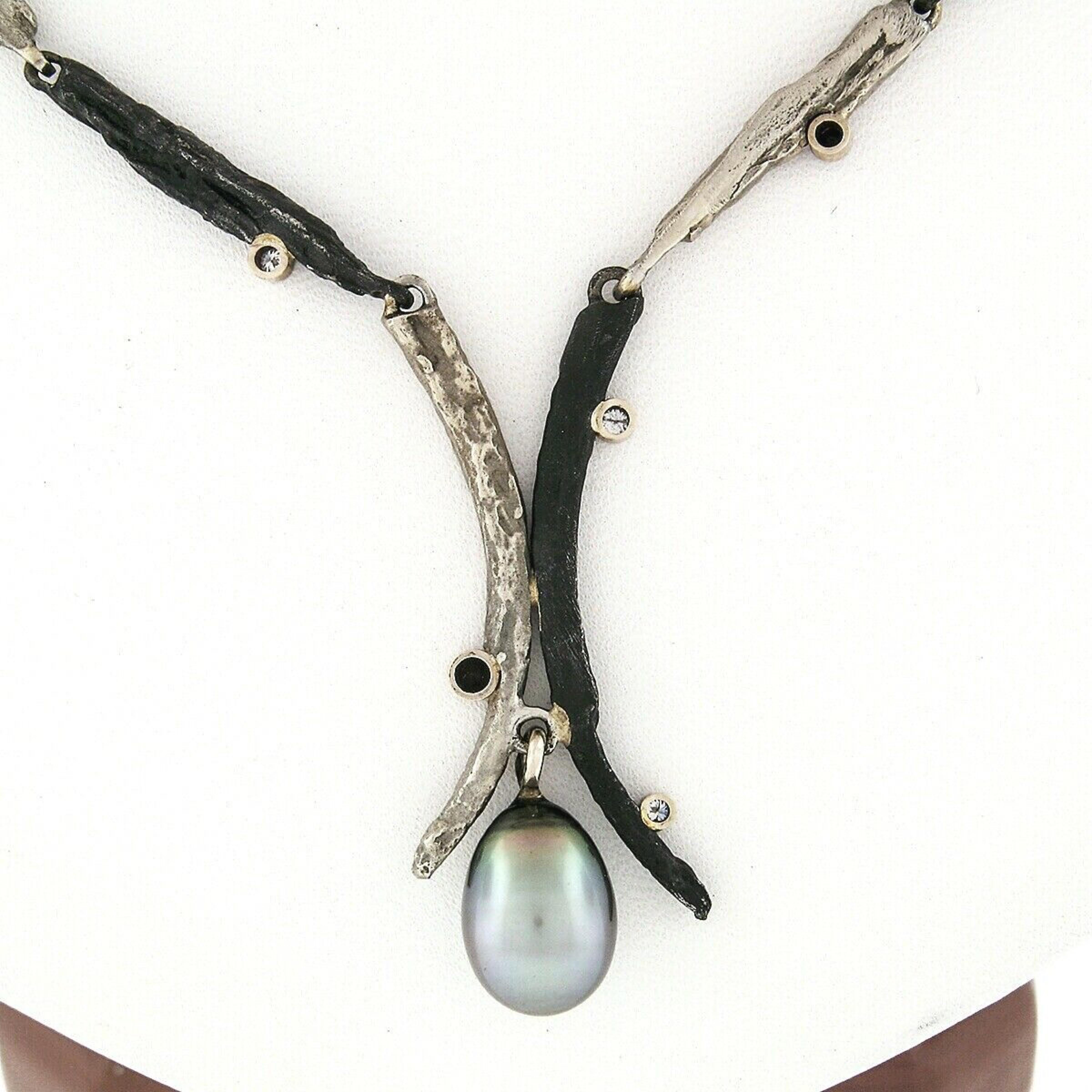 Sarah Graham Manzanita Collana con diamanti e perle di Tahiti in oro 18k e cromo cobalto in vendita 1