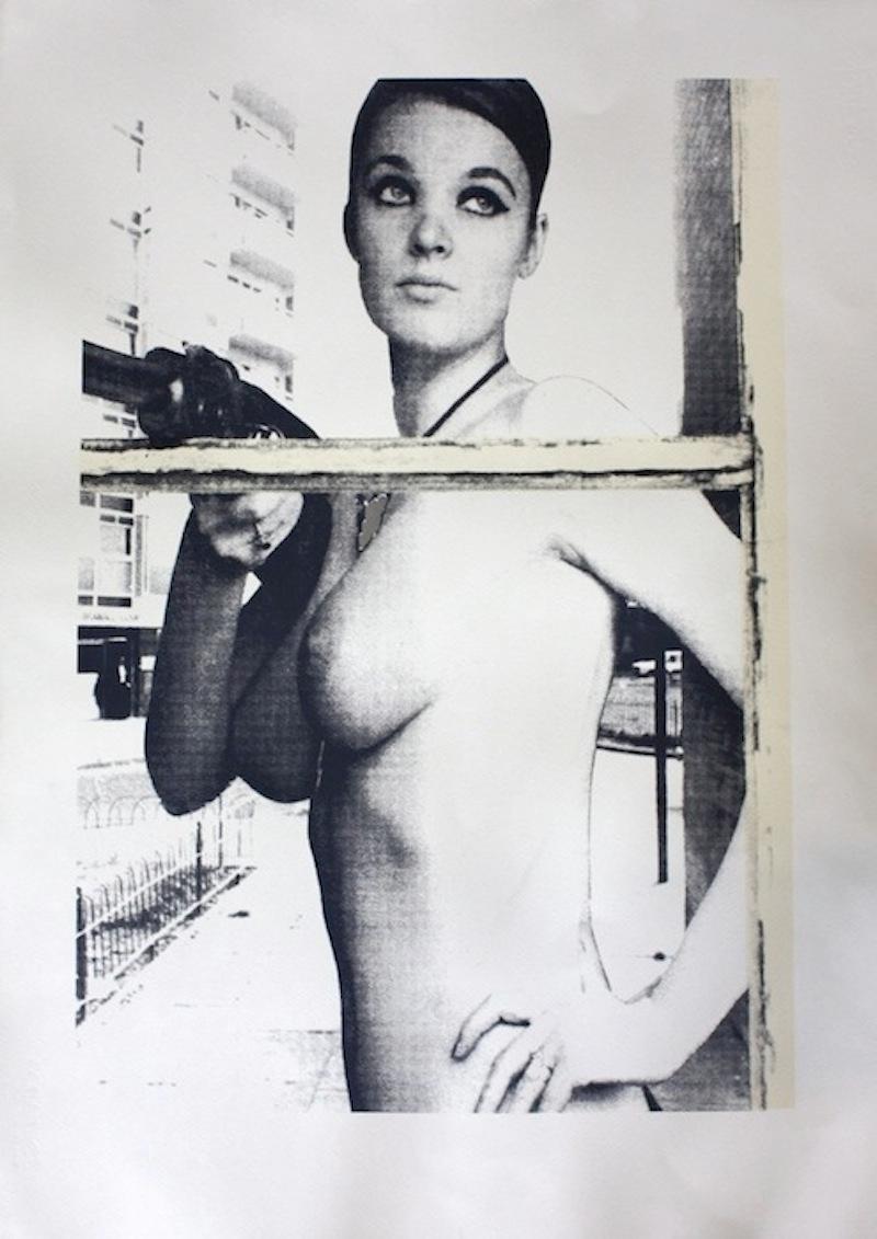Vous ne pouvez pas avoir un homme avec un pistolet. - Print de Sarah Hardacre