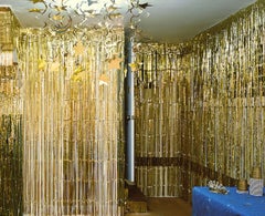 PROM FOREVER - Impresión cromogénica de la serie Crepúsculo Vivo, Dorado