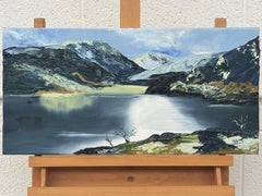 Étude panoramique d'un lac de montagne à Snowdonia, au Pays de Galles, sous la neige, huile sur toile