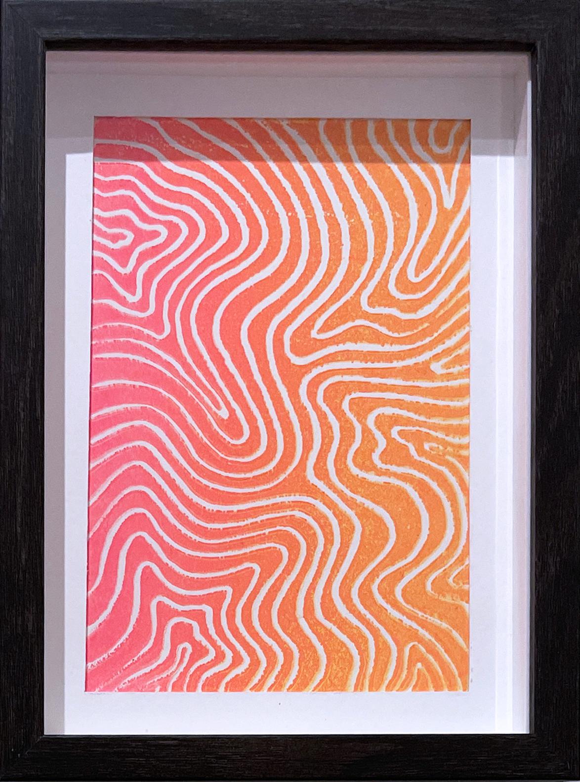 SarahGrace Abstract Print – Ripple, Tinte auf Papier Abstraktes Muster Blockdruck, Heißrosa und orangefarbener Farbverlauf