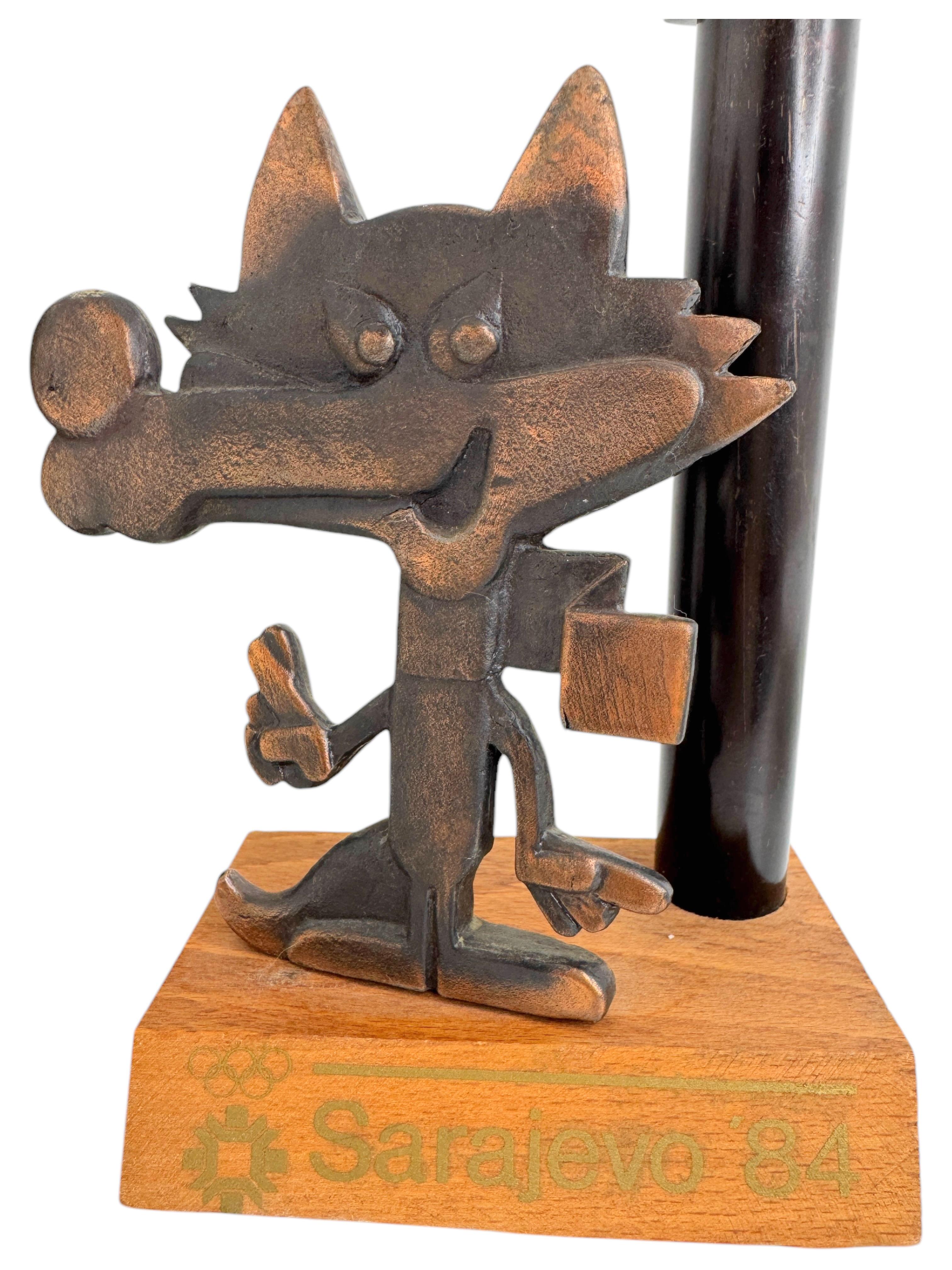 Sarajevo Juegos Olímpicos de Invierno 1984 Figura Mascota Candelabro Vintage Yugoslavia en Bueno estado para la venta en Nuernberg, DE