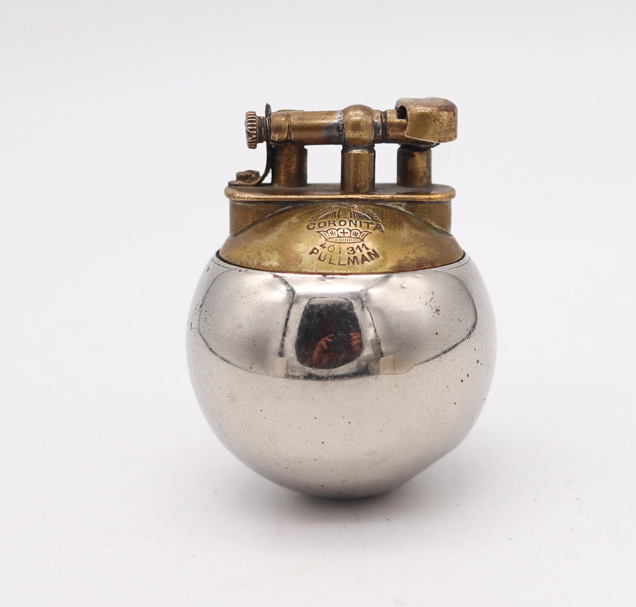 A petrol desk-lighter designed by Sarastro

This is a beautiful petrol desk lighter created in Pforzheim Germany by the Sarastro Industries Company, back in the late 1925. This lift-arm style lighter is the rare Corona-Coronita ball model, crafted
