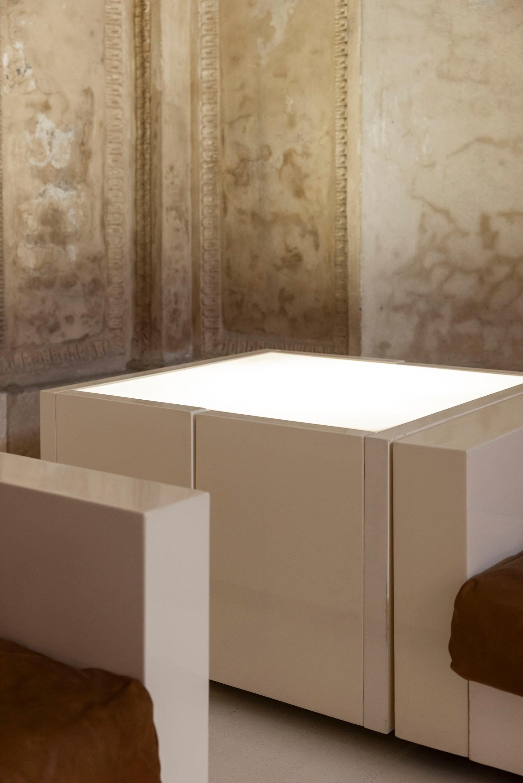 Saratoga living room set designed by Massimo and Lella Vignelli for Poltronova 7