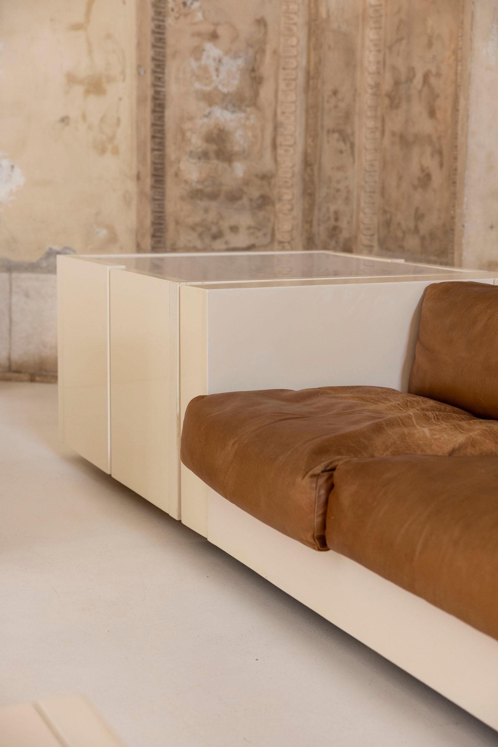 Mid-20th Century Saratoga living room set designed by Massimo and Lella Vignelli for Poltronova