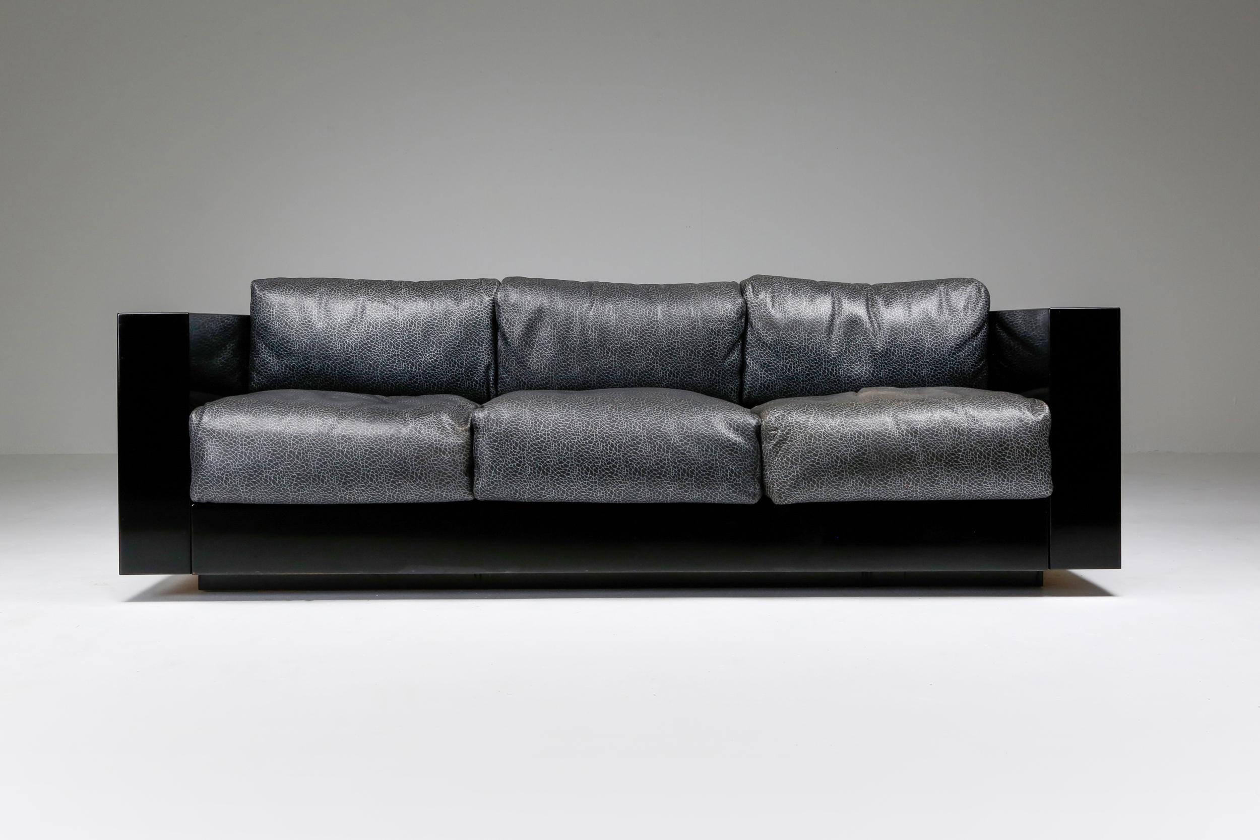 'Saratoga' three-seat sofa by Italian designers Massimo and Lella Vignelli for Poltronova in luxurious elephant grey leather. Crafted in Italy in 1964, this sofa epitomizes the Vignellis' signature style of clear, architectural design. Stripping
