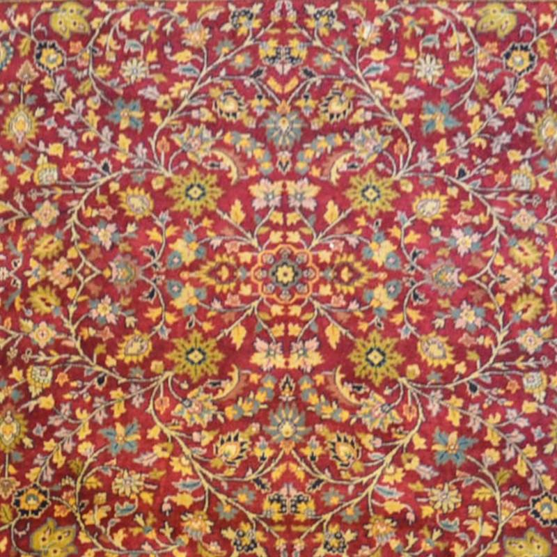 Hand-Woven Saraug rug. Classic Design. 3.10 x 2.45 m. For Sale