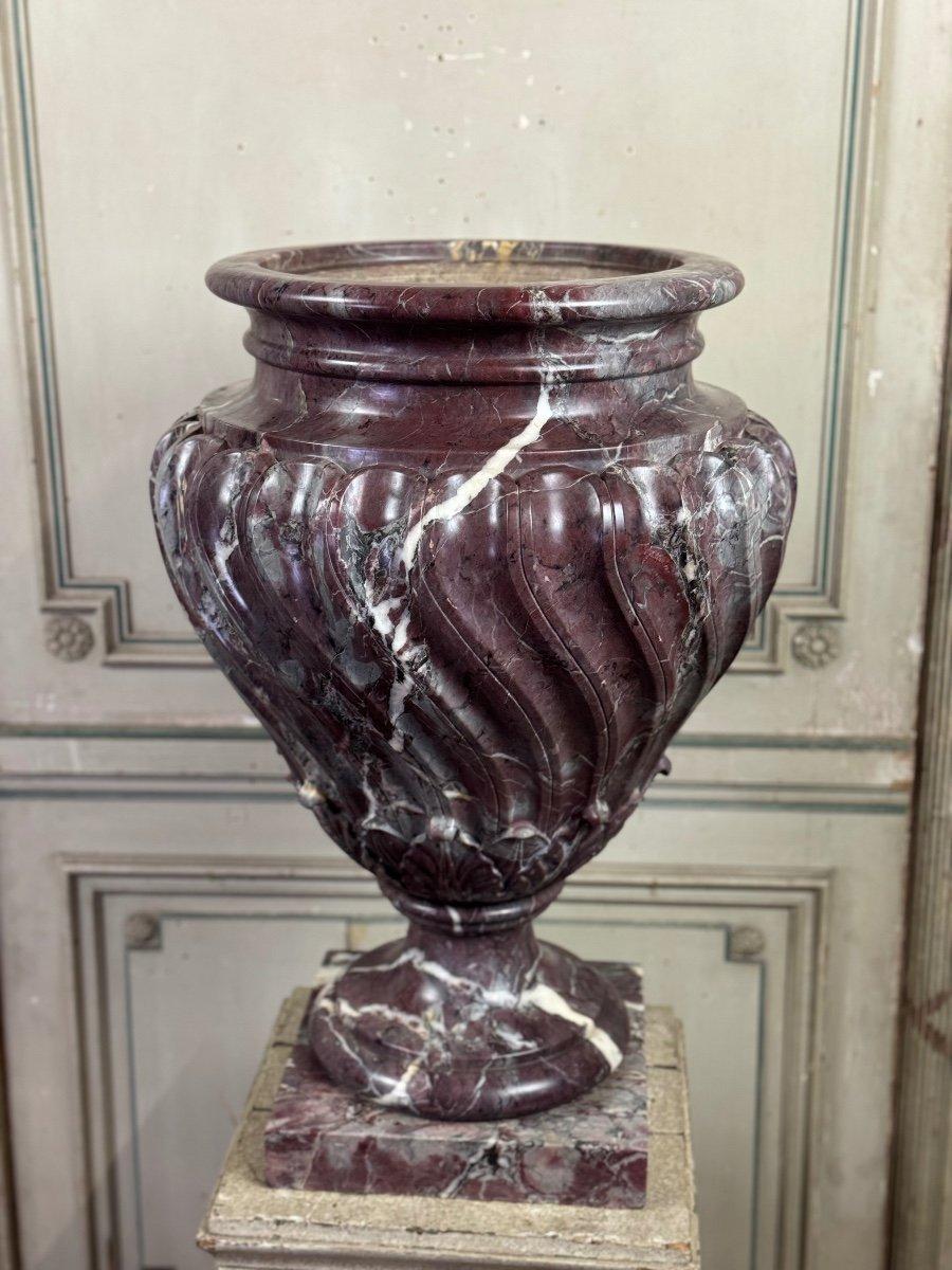 Saravezza Marble Basin The Spiral Fluted Body Topped With A Lid In Excellent Condition For Sale In Honnelles, WHT