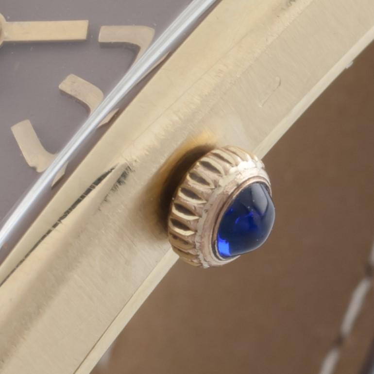 Sarcar: 18 Karat Gelbgold Hand-Winding Damenuhr mit Lederband im Angebot 3