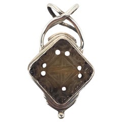 Pendentif Sarda en argent sterling sculpté avec topaze fumée #20603