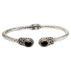 Sarda Sterling Silver Hammered Hinged Cuff Bracelet With Black Onyx #24580