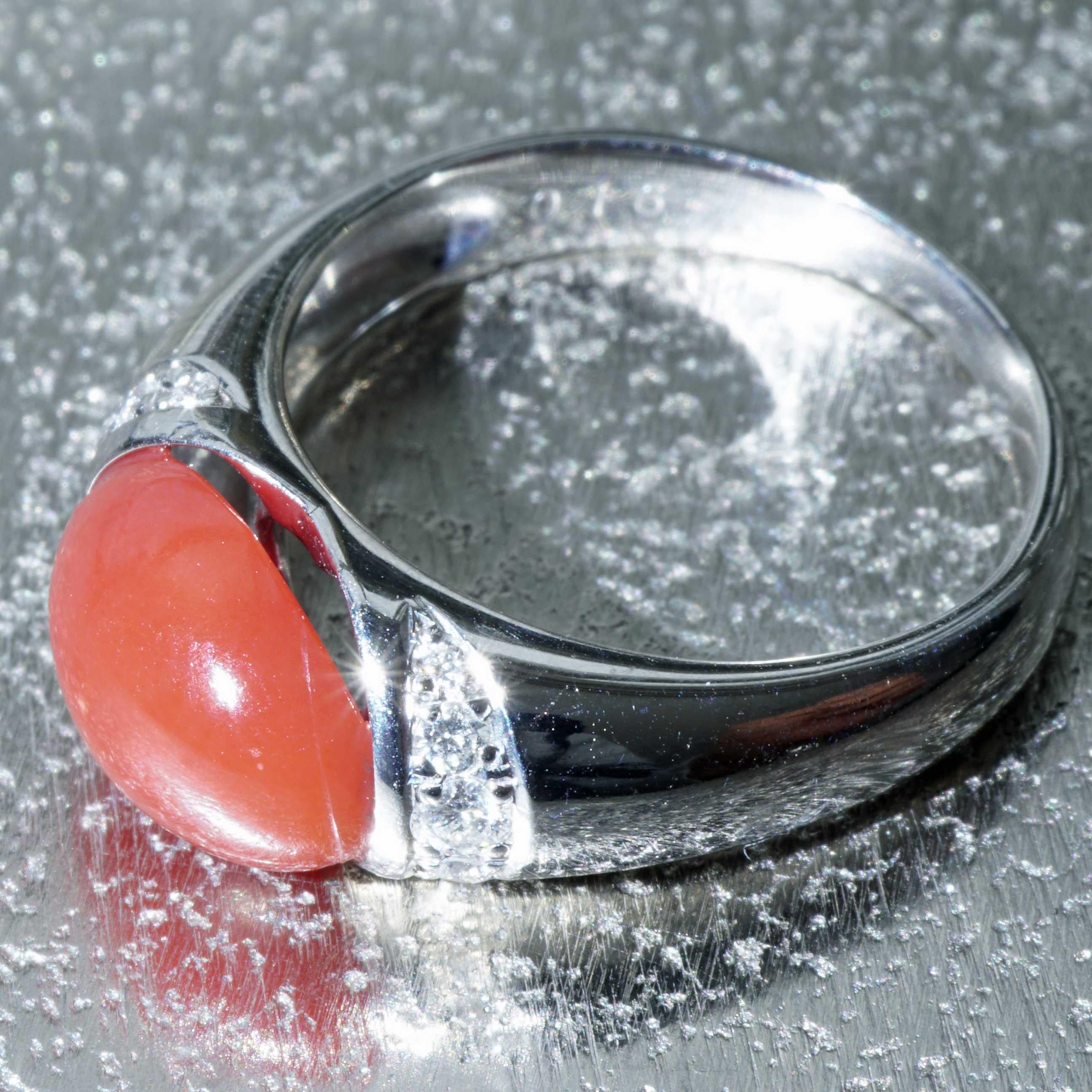 Moderno Anello di corallo sardo Brilliante di platino AAA+ TW Loupeclean in vendita