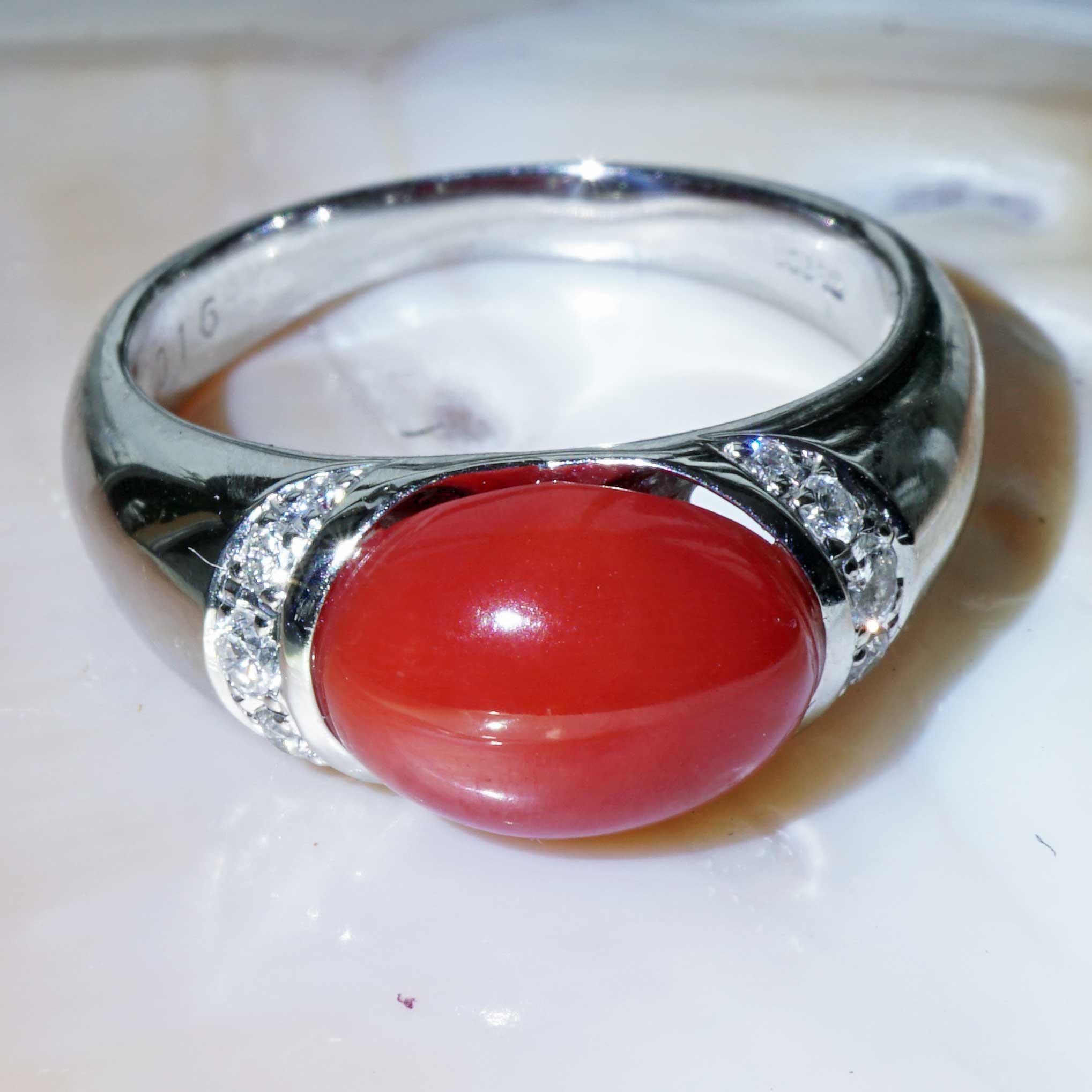 Anello di corallo sardo Brilliante di platino AAA+ TW Loupeclean in vendita 7