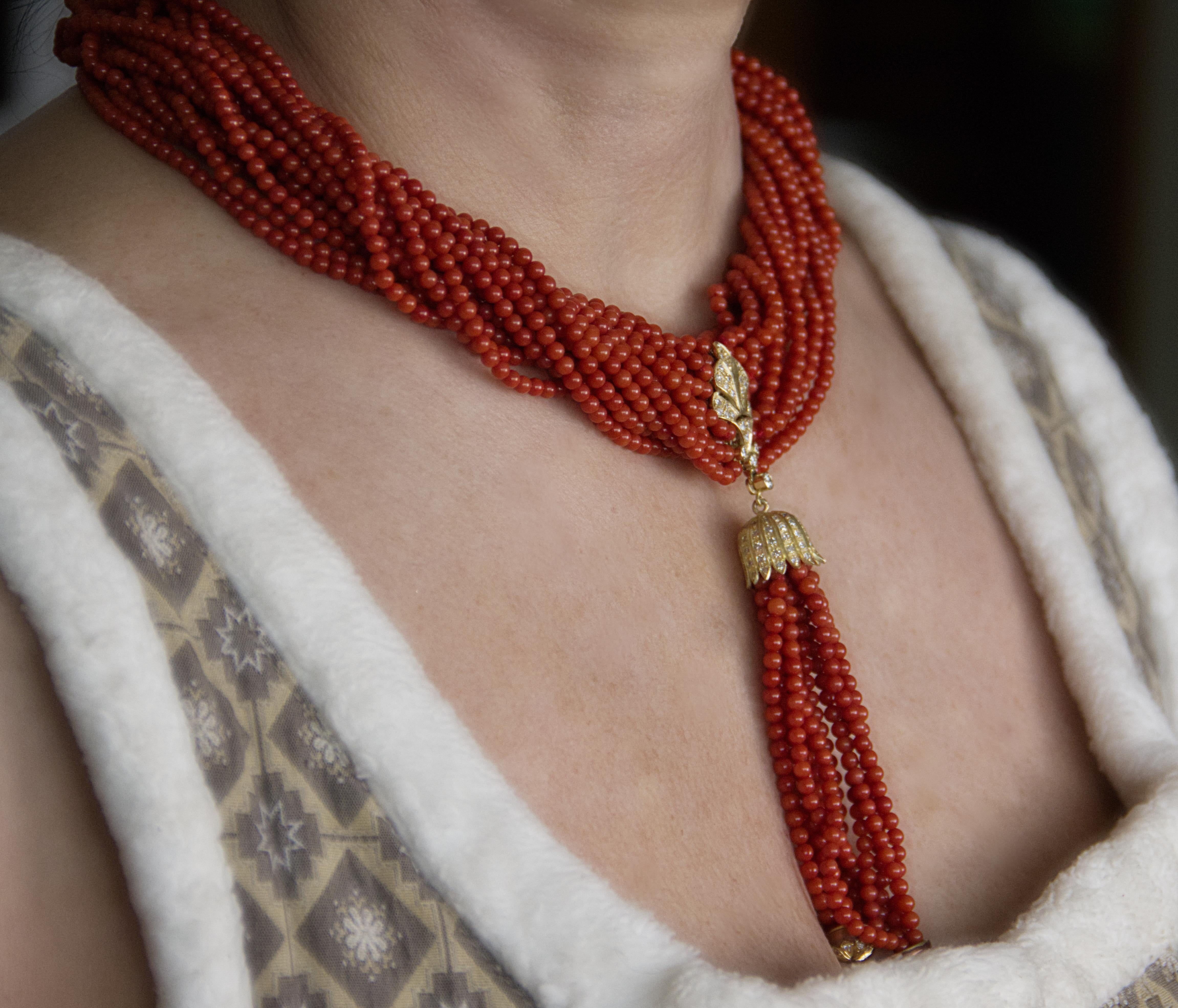 Sardinia Coral Diamonds 18 Karat Yellow Gold Choker Necklace For Sale 1