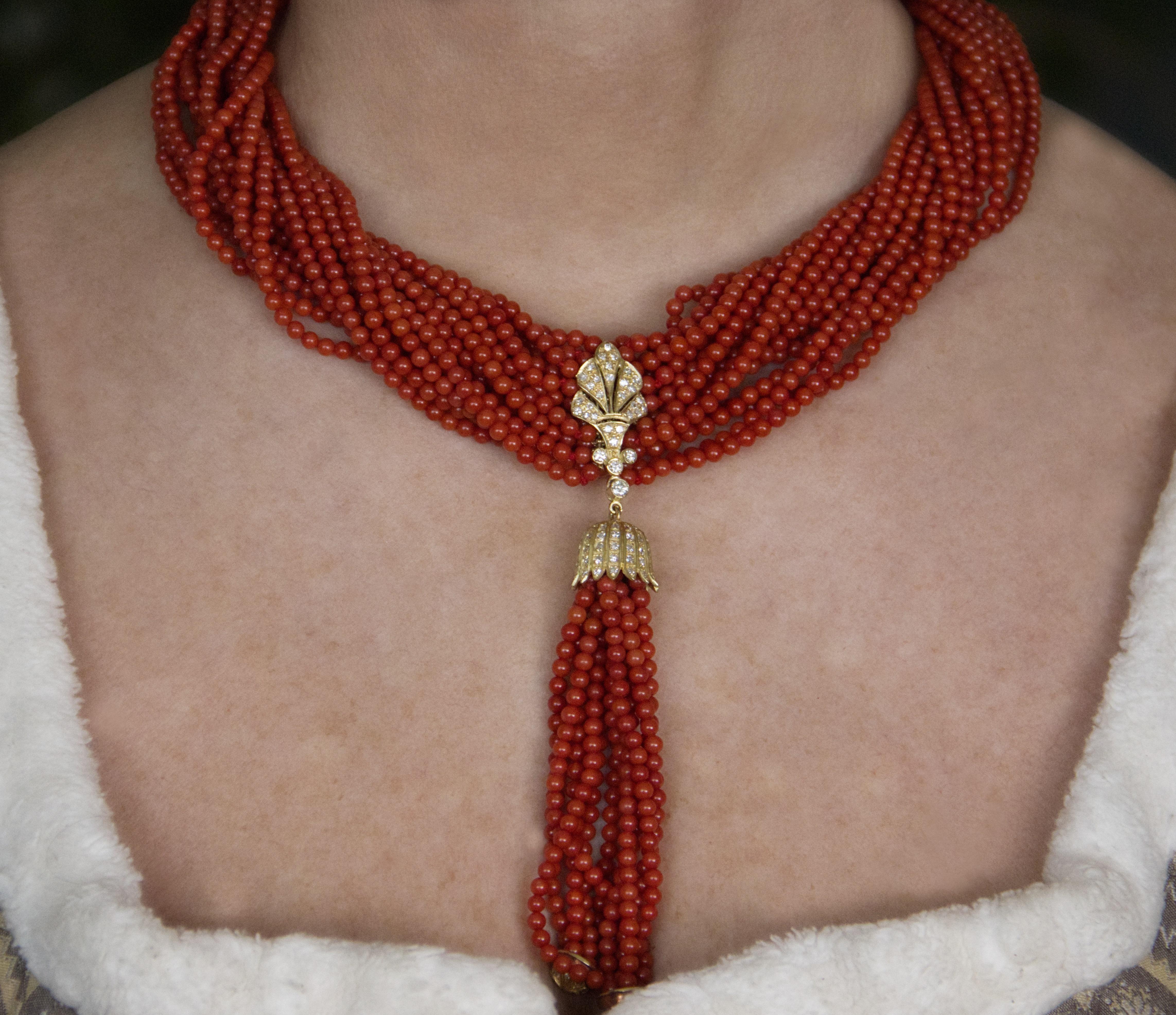 Sardinia Coral Diamonds 18 Karat Yellow Gold Choker Necklace For Sale 3