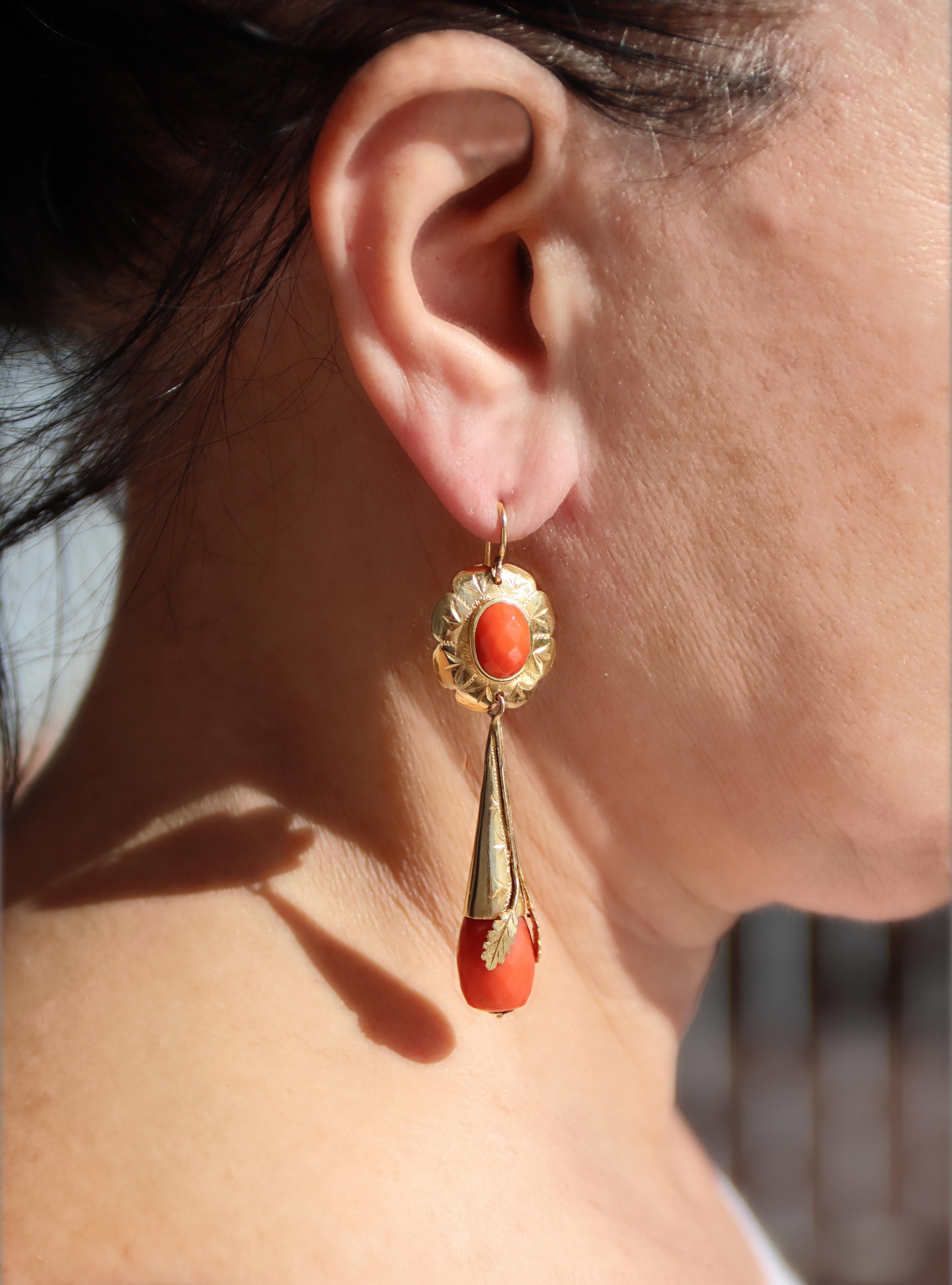 Orecchini pendenti in corallo sardo in oro giallo 14 Kt in vendita 2