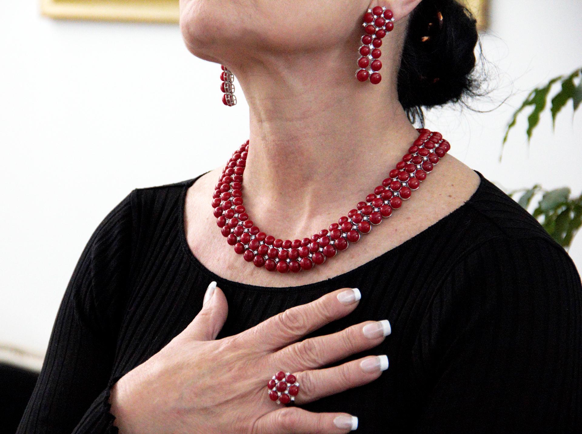 Sardinian Coral 18 Karat White Gold Diamonds Choker Necklace For Sale 10