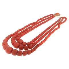 Used Sardinian Coral 9 Karat Yellow Gold Rope Necklace