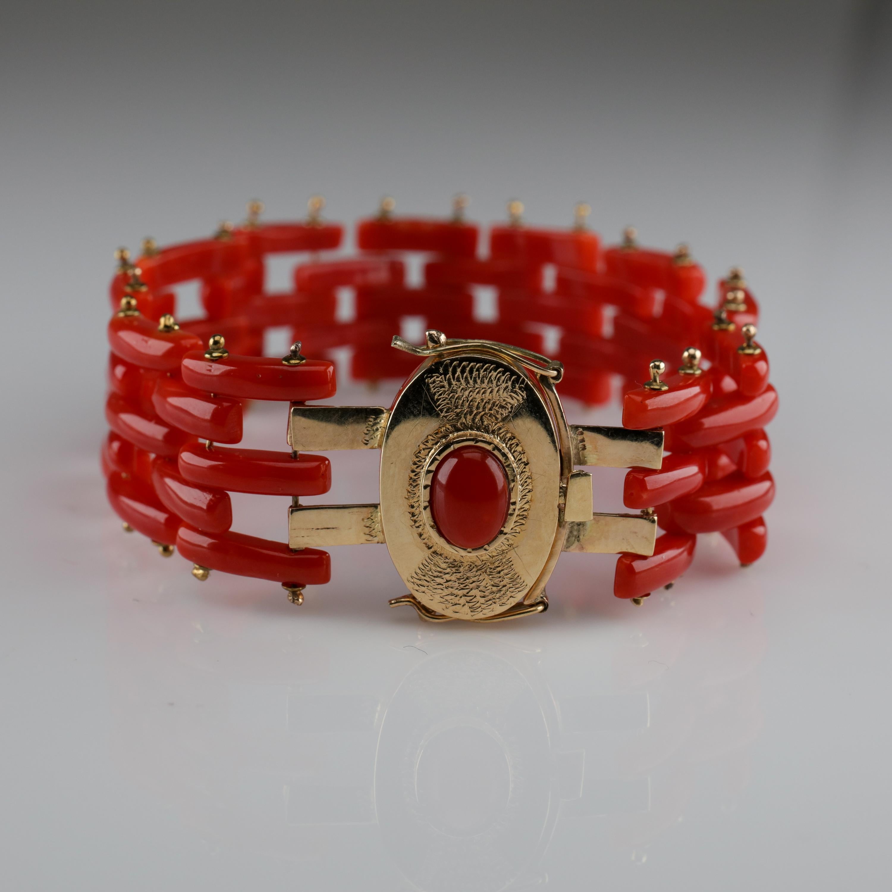 Sardinian Coral and Gold Carved Link Bracelet from Italy, circa 1970s 2