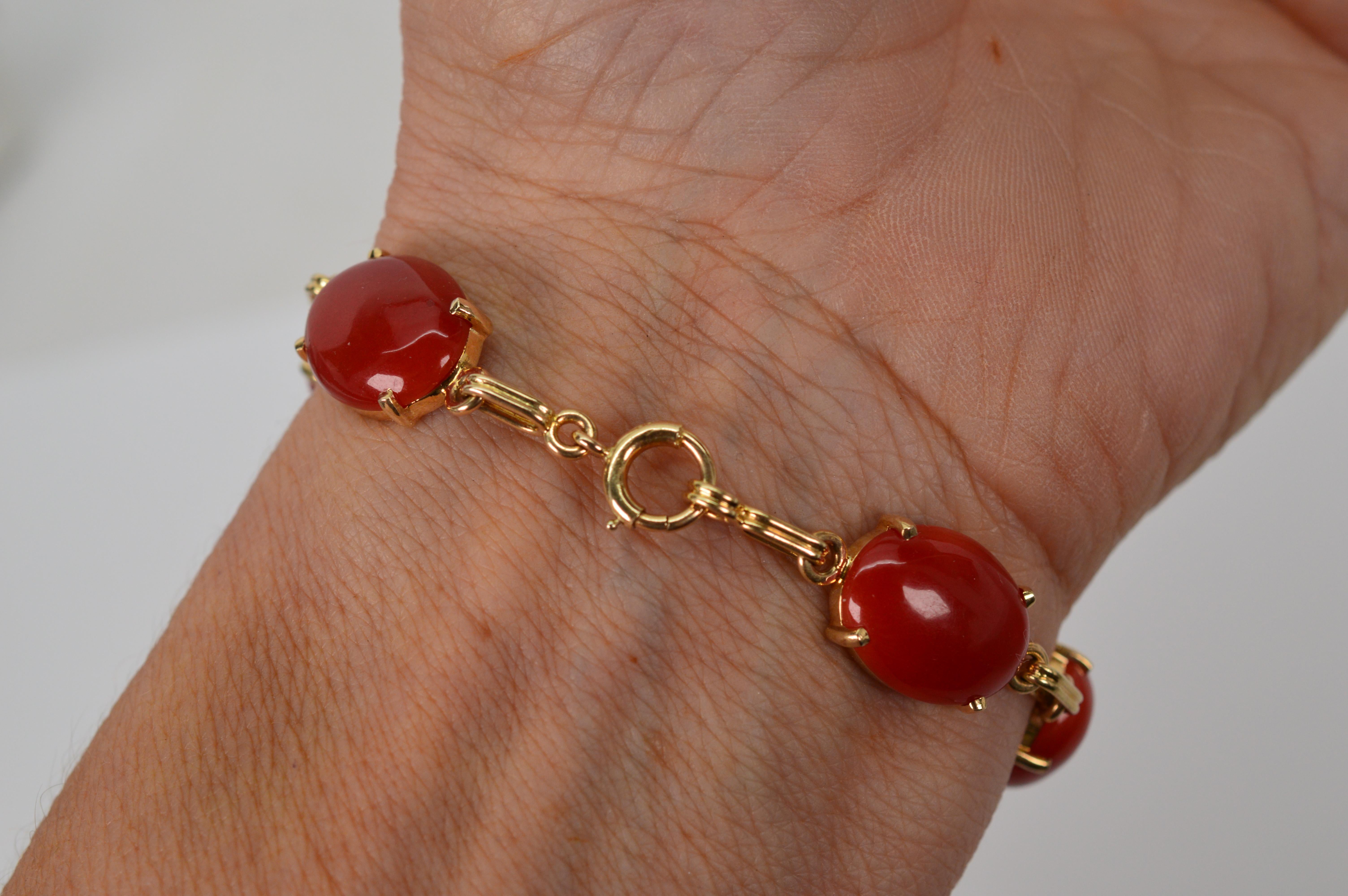 Sardinian Coral Cabochon 14 Karat Yellow Gold Link Bracelet 2