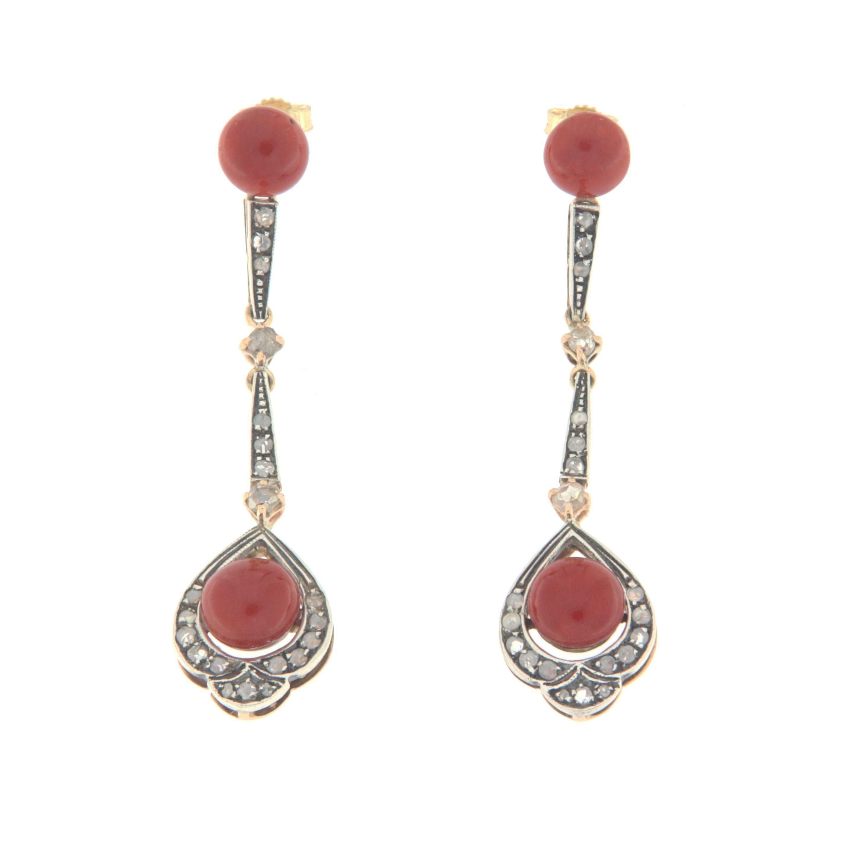 Boucles d'oreilles pendantes en or jaune 14 carats avec corail de Sardaigne et diamants Neuf - En vente à Marcianise, IT