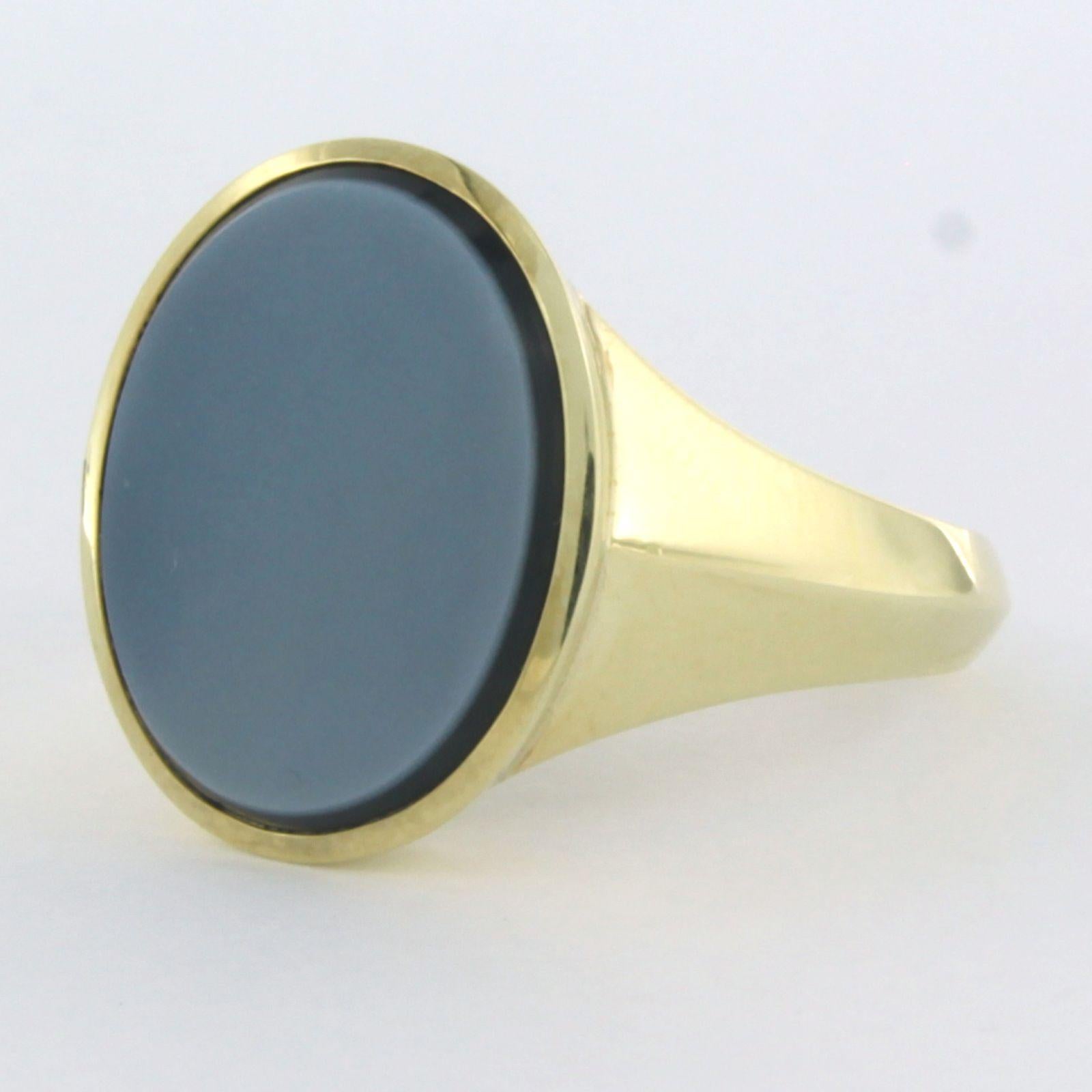 Sardonyx Signet Ring 14k yellow gold Ringsize 10.5 In Excellent Condition In The Hague, ZH