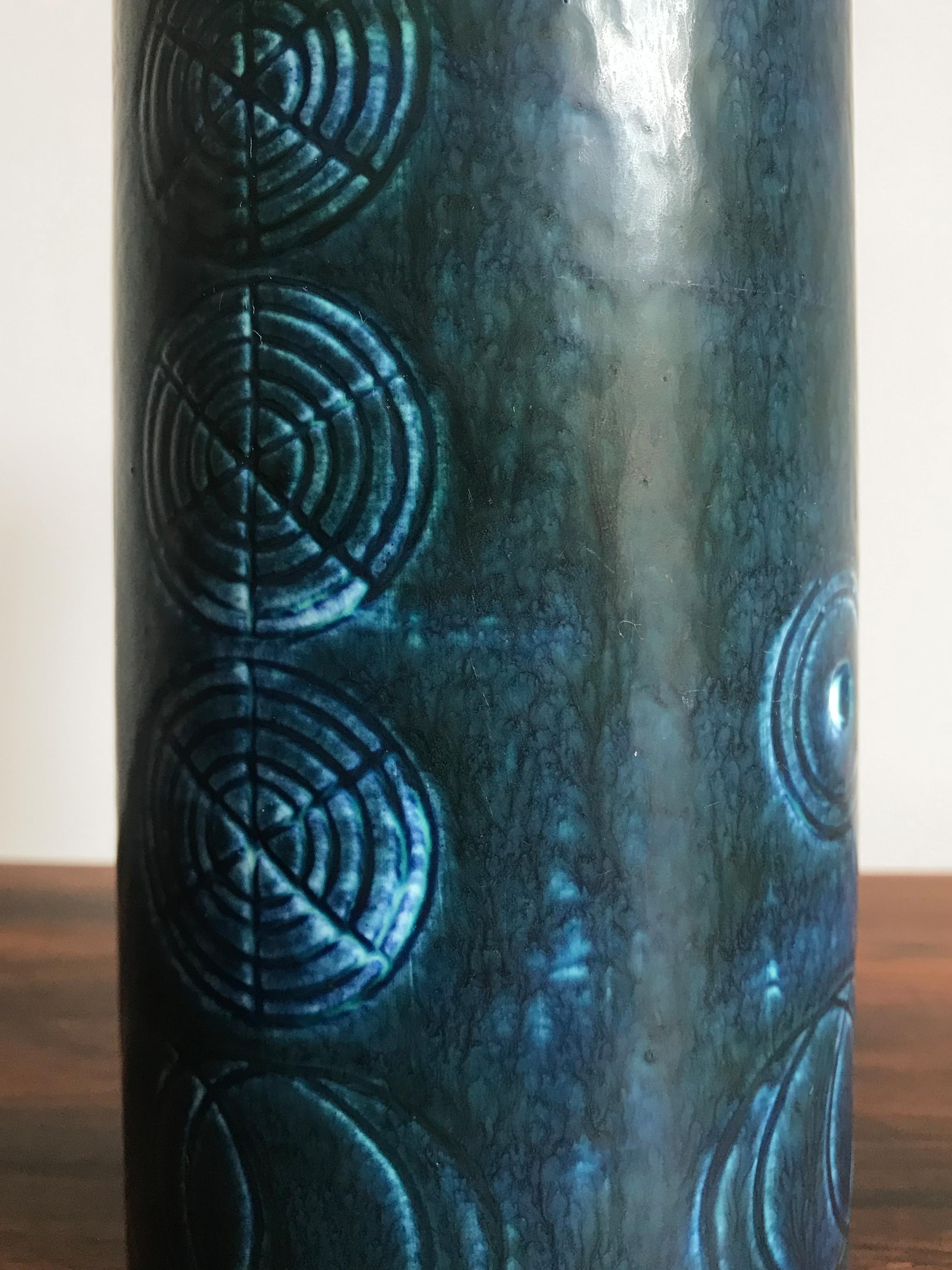 Sarek by Olle Alberius for Rörstrand Scandinavian Blue Midcentury Vase, 1960s In Good Condition For Sale In Reggio Emilia, IT