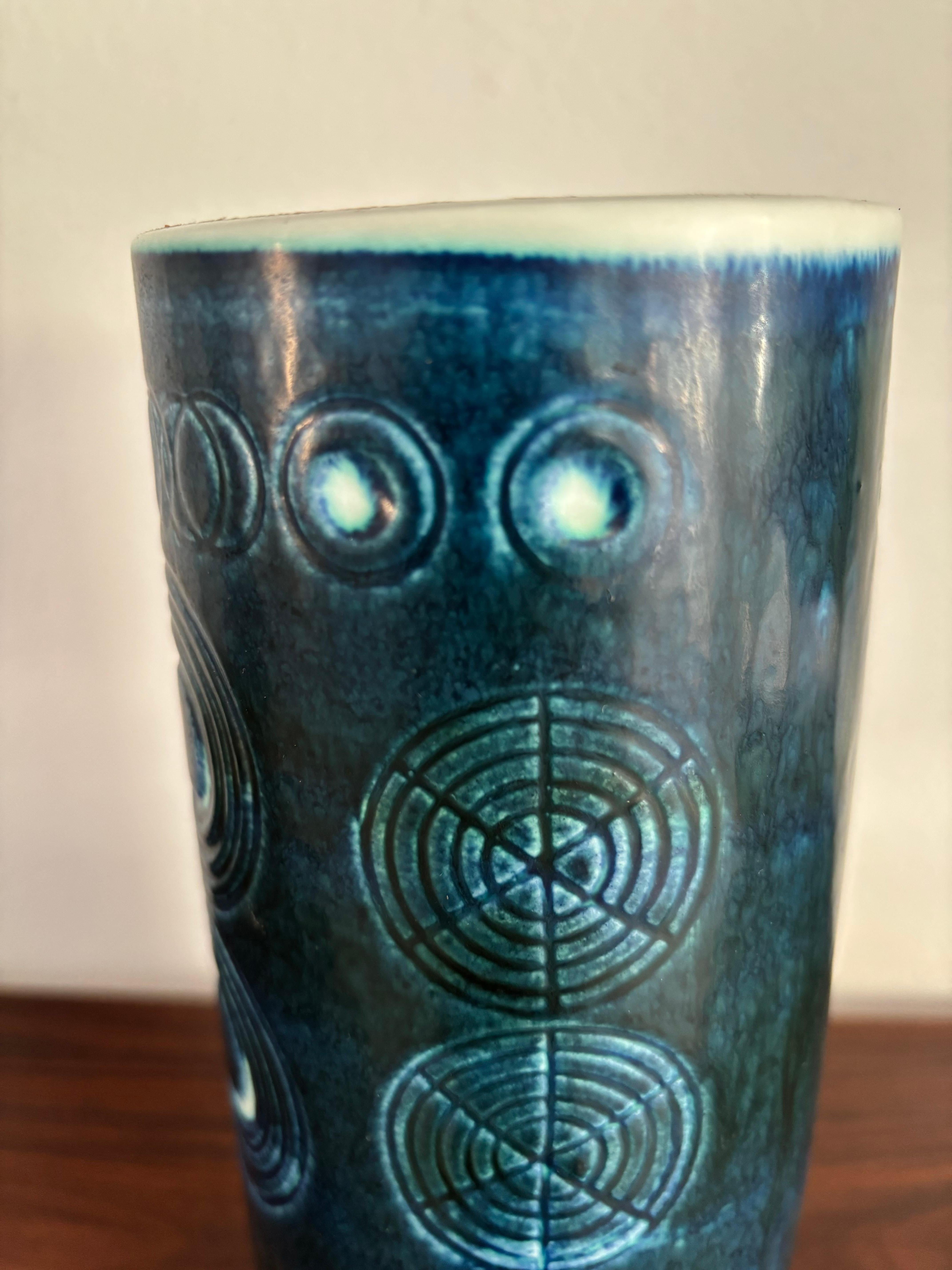Sarek di Olle Alberius per Rörstrand Vaso medio scandinavo blu, anni '60 in vendita 1
